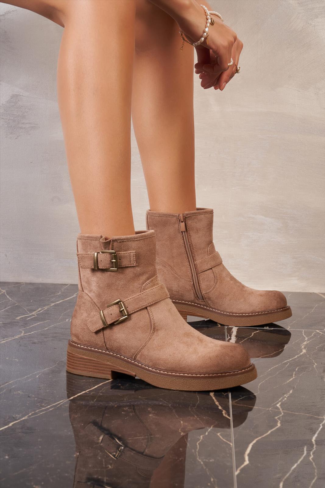 Lujah Shoes (Schuhgrosshandel)