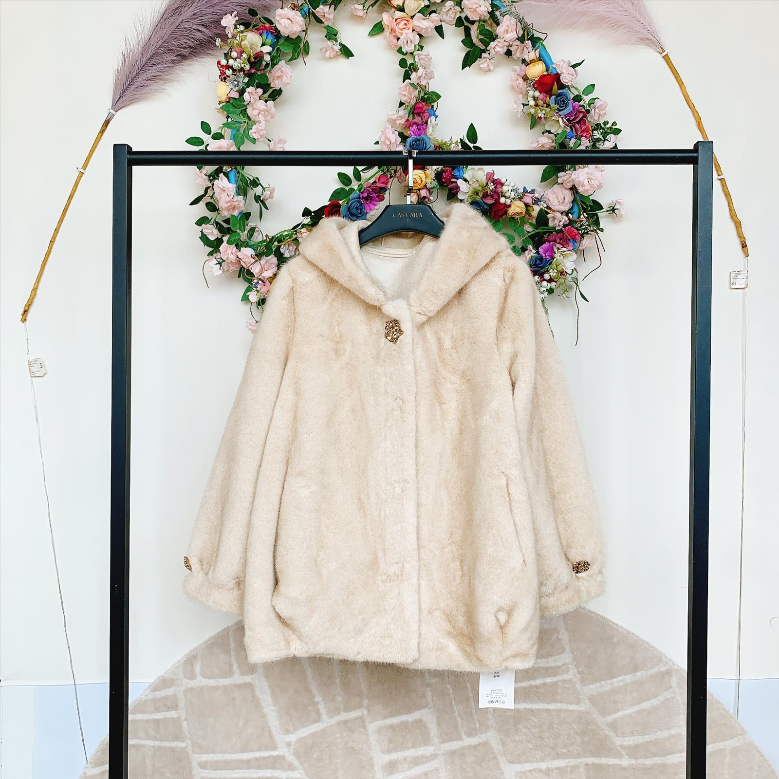 CAS CARA by Cherry´s GmbH - Damenbekleidung Pronto Moda