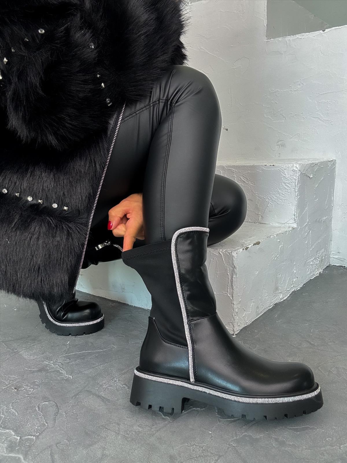 efashion s.r.o. - DOB;Accesoires;Schuhe;Young Fashion - Medvedov