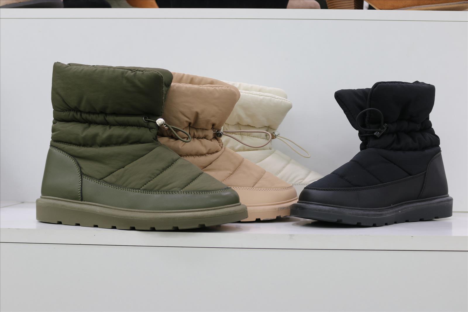 Style Haven GmbH - Accessoires;Schuhe;Leather Wear;kids&Teens - Dreiech