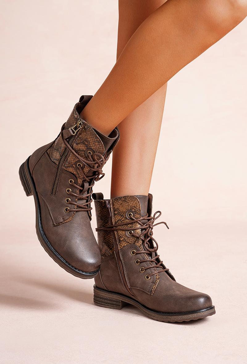 Lujah Shoes (Schuhgrosshandel)