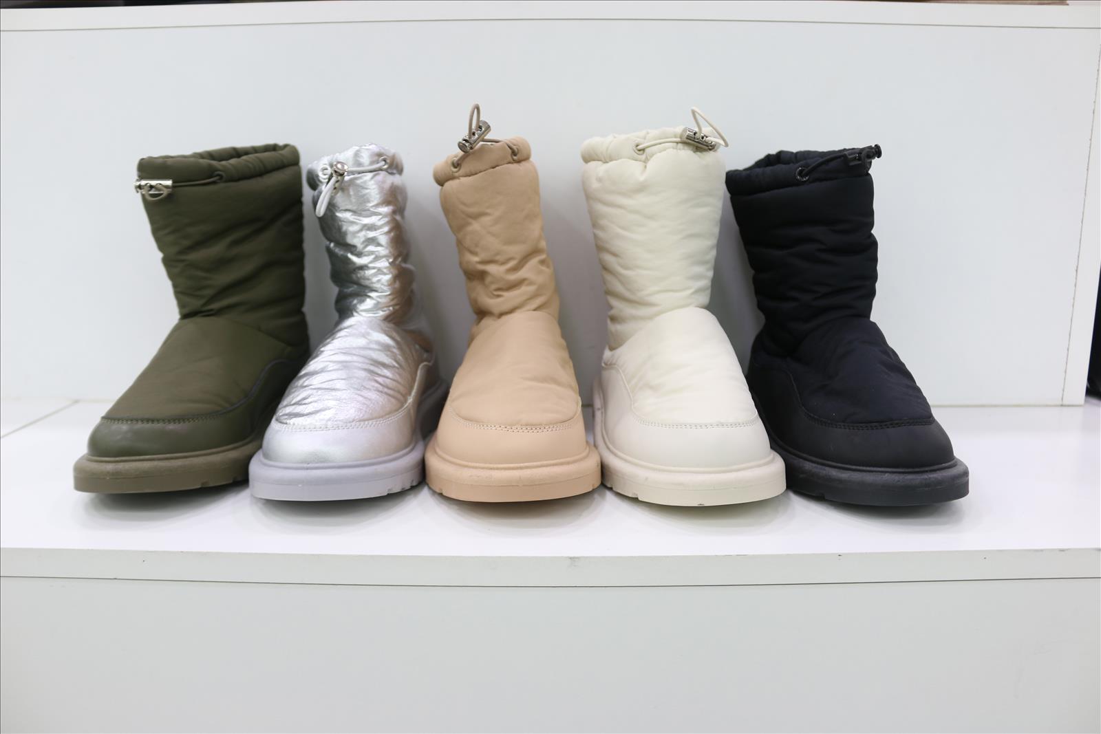 Style Haven GmbH - Accessoires;Schuhe;Leather Wear;kids&Teens - Dreiech