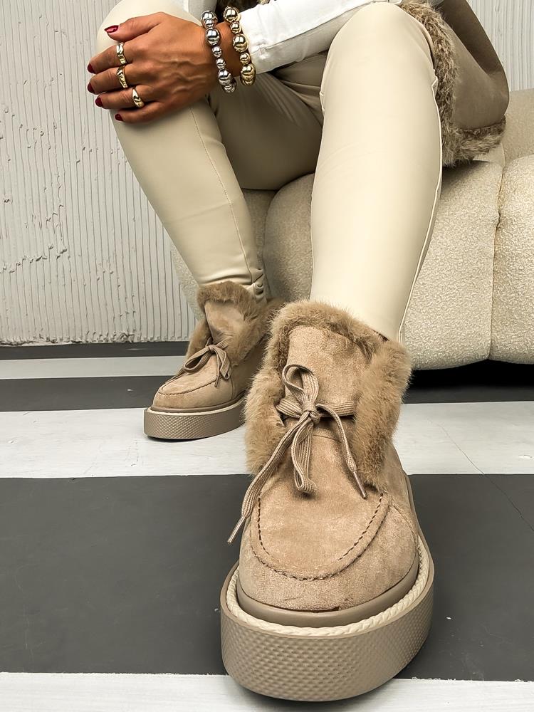 efashion s.r.o. - DOB;Accesoires;Schuhe;Young Fashion - Medvedov
