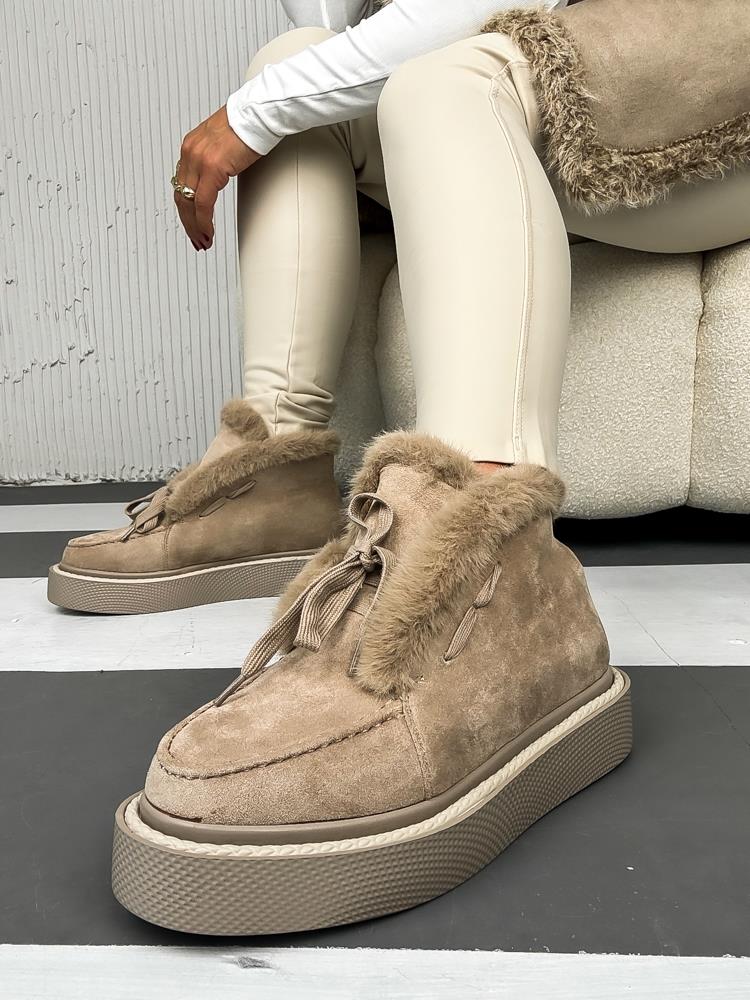 efashion s.r.o. - DOB;Accesoires;Schuhe;Young Fashion - Medvedov