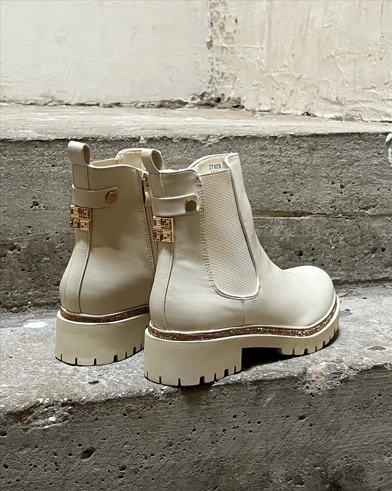 Lujah Shoes (Schuhgrosshandel)