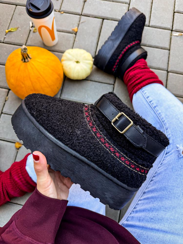 efashion s.r.o. - DOB;Accesoires;Schuhe;Young Fashion - Medvedov