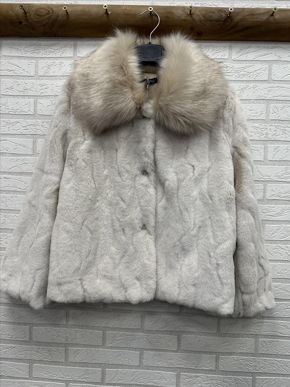 D&H Moda - Großhandel DOB, Hosen, Kleider, Young Fashion
