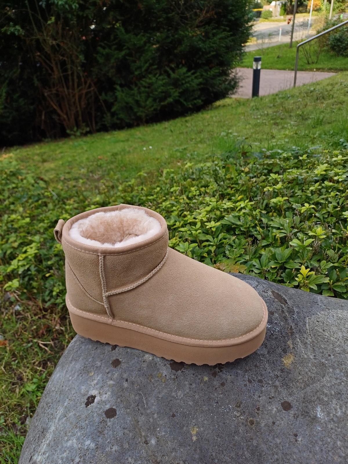 Lujah Shoes (Schuhgrosshandel)