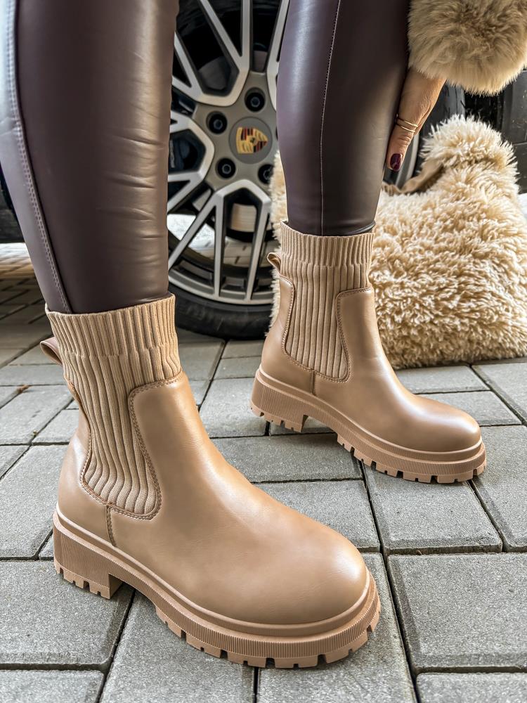 efashion s.r.o. - DOB;Accesoires;Schuhe;Young Fashion - Medvedov