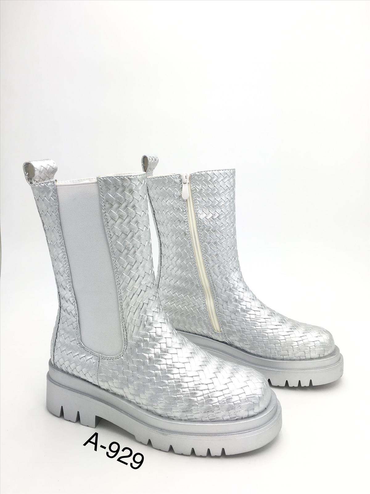 King Dragon Trade Development GmbH - Lucky Shoes