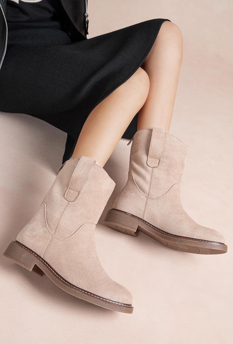 Lujah Shoes (Schuhgrosshandel)