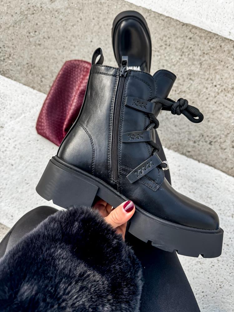 efashion s.r.o. - DOB;Accesoires;Schuhe;Young Fashion - Medvedov