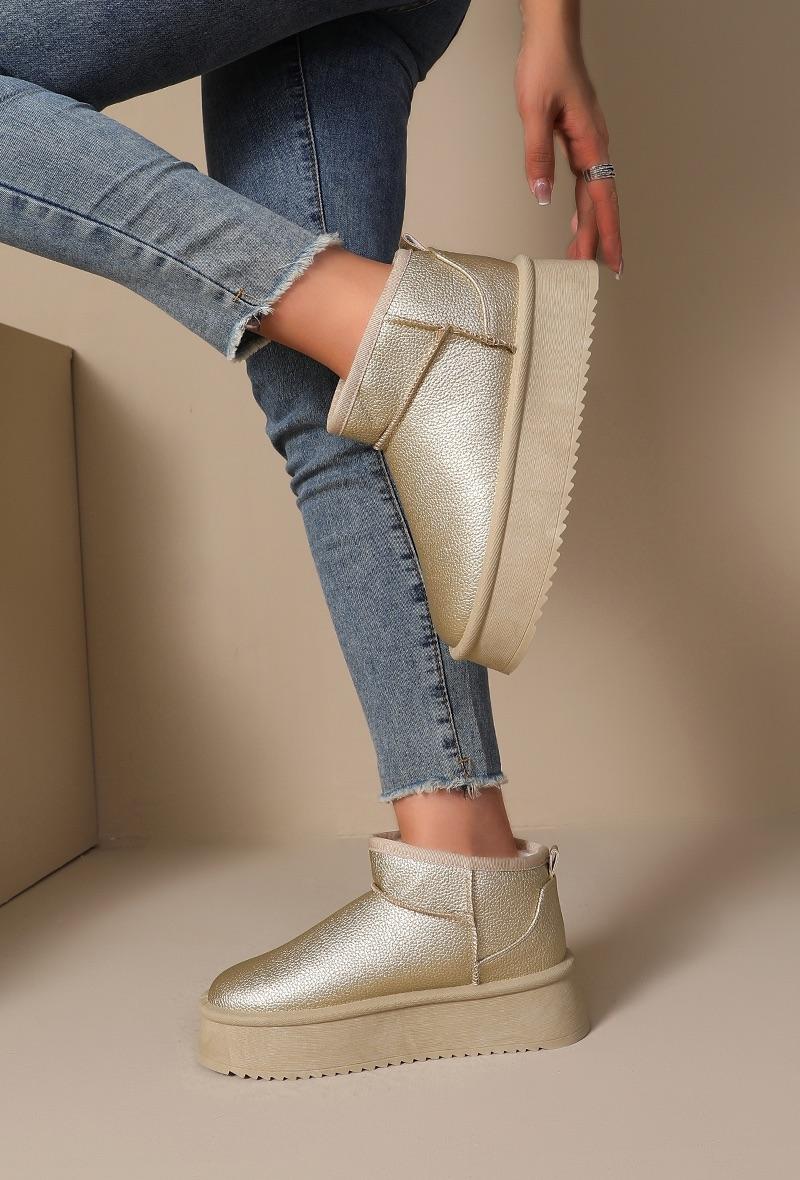 Lujah Shoes (Schuhgrosshandel)