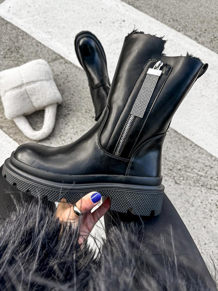 efashion s.r.o. - DOB;Accesoires;Schuhe;Young Fashion - Medvedov