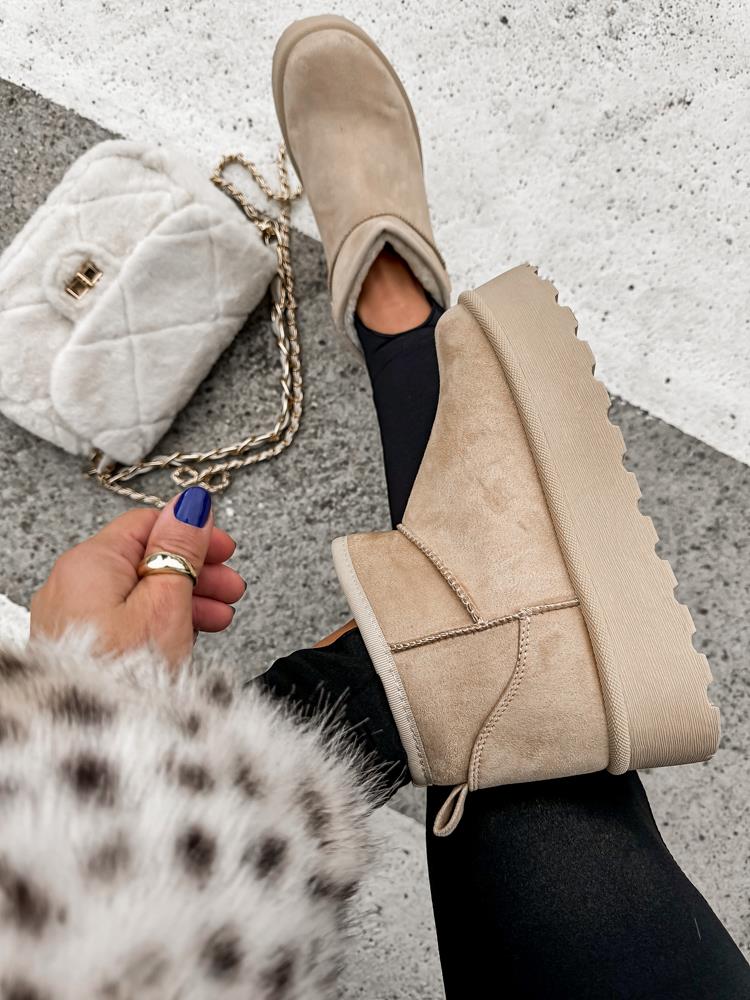 efashion s.r.o. - DOB;Accesoires;Schuhe;Young Fashion - Medvedov