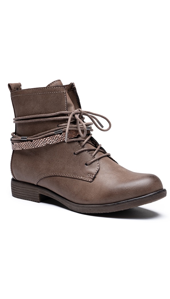 Lujah Shoes (Schuhgrosshandel)