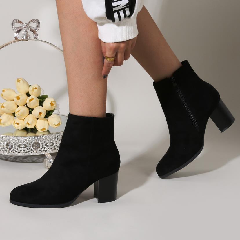 Lujah Shoes (Schuhgrosshandel)