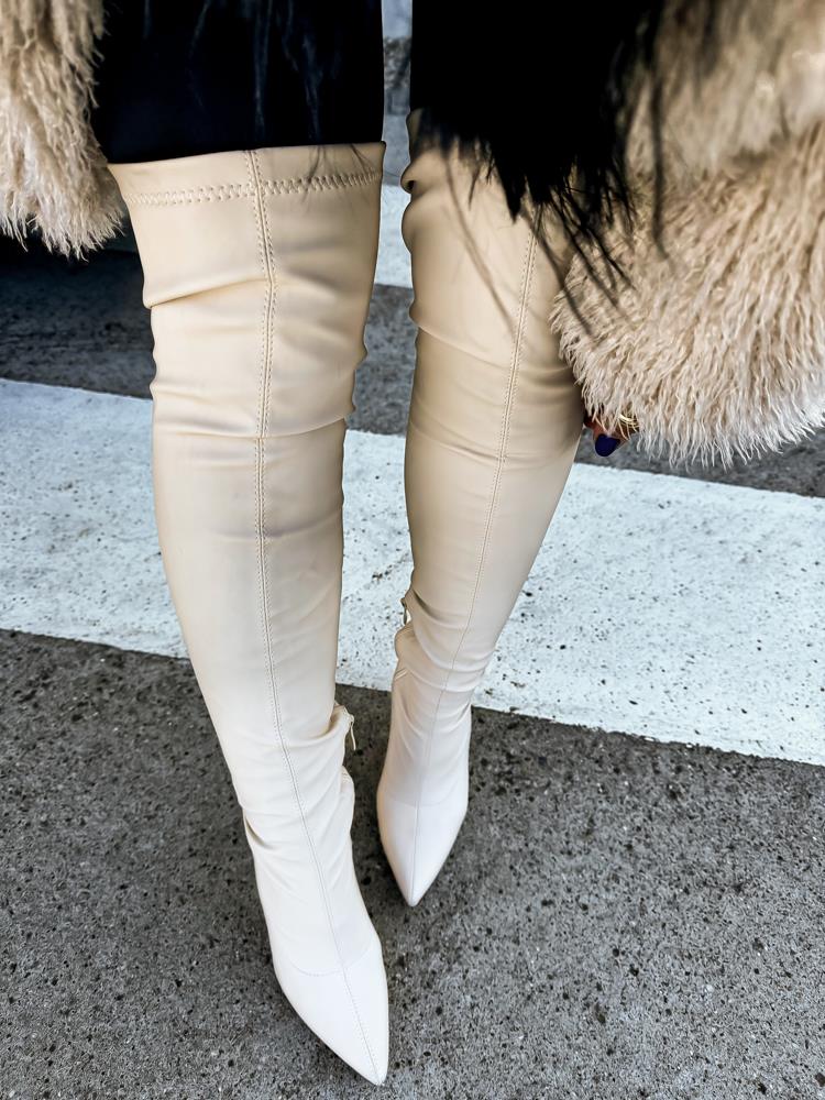 efashion s.r.o. - DOB;Accesoires;Schuhe;Young Fashion - Medvedov