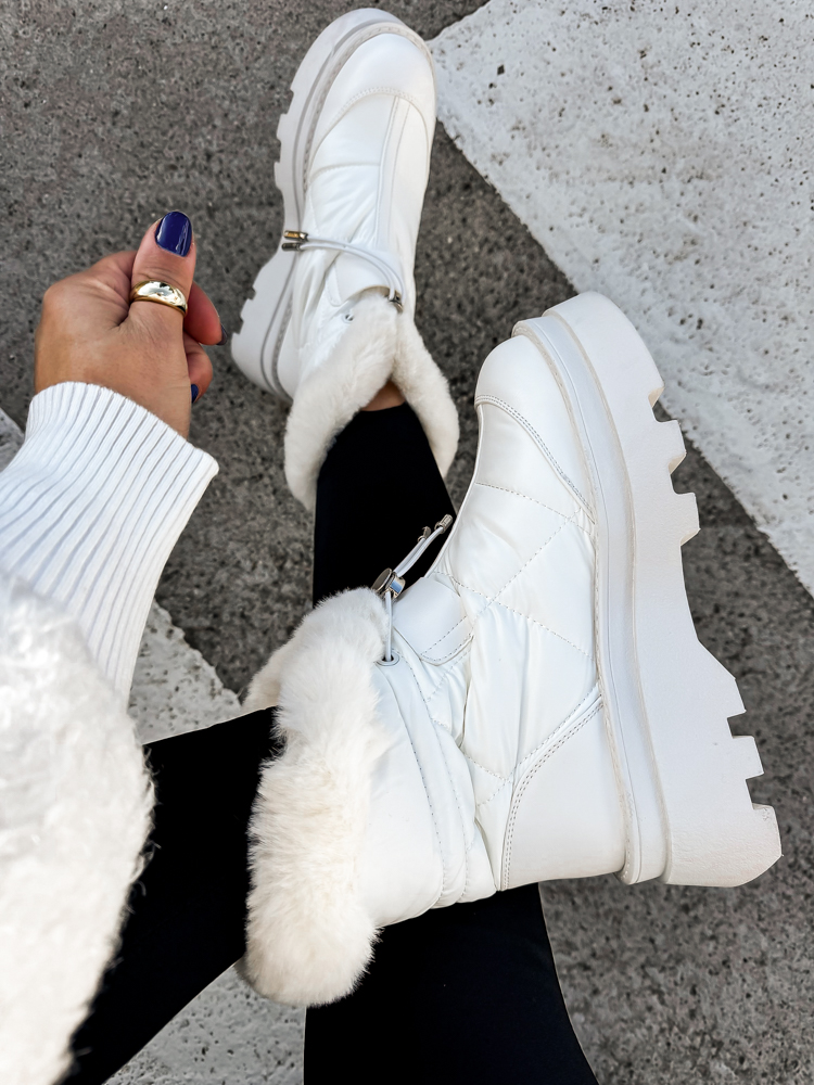 efashion s.r.o. - DOB;Accesoires;Schuhe;Young Fashion - Medvedov