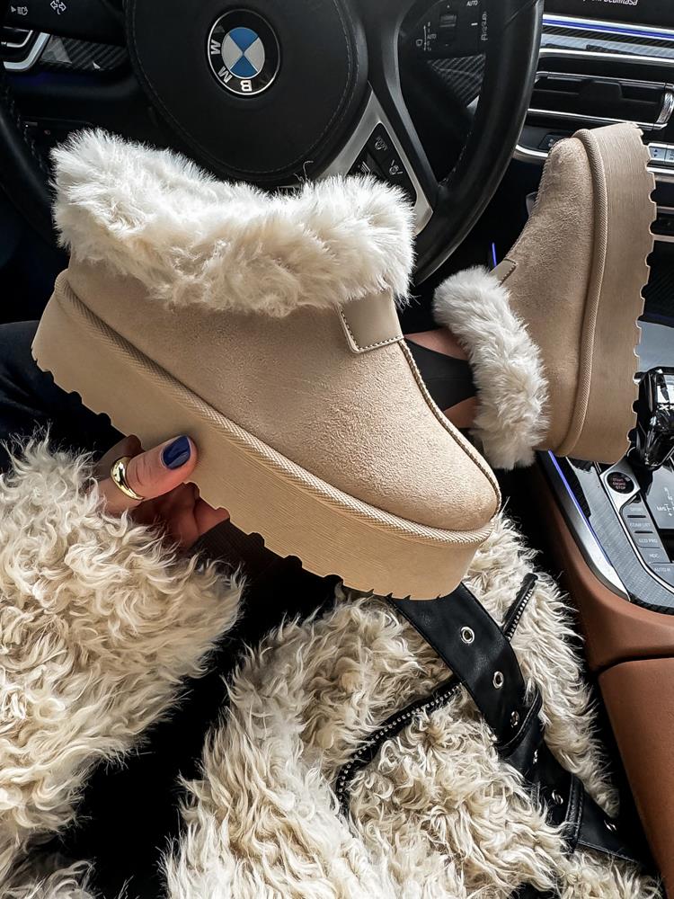 efashion s.r.o. - DOB;Accesoires;Schuhe;Young Fashion - Medvedov