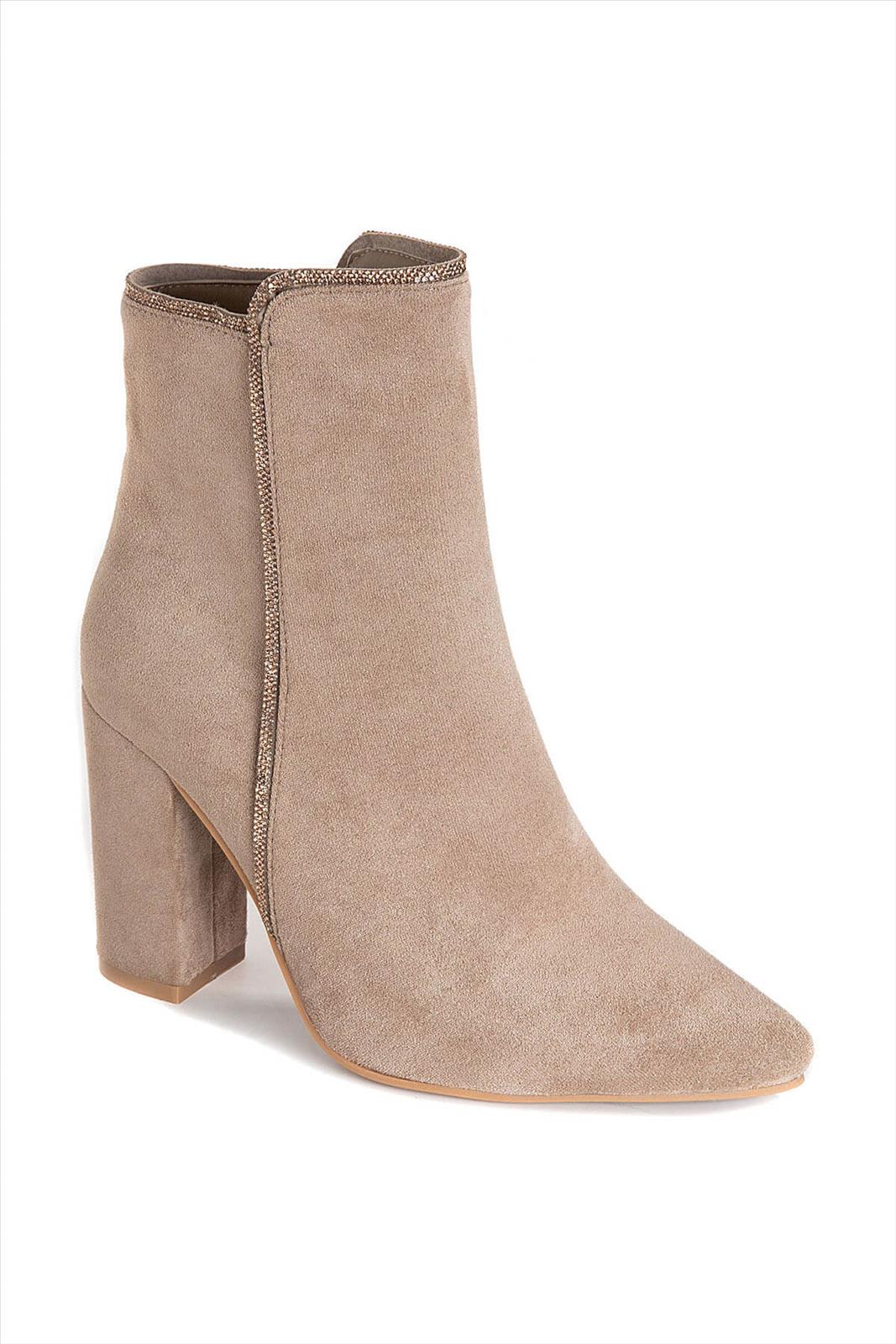 Lujah Shoes (Schuhgrosshandel)