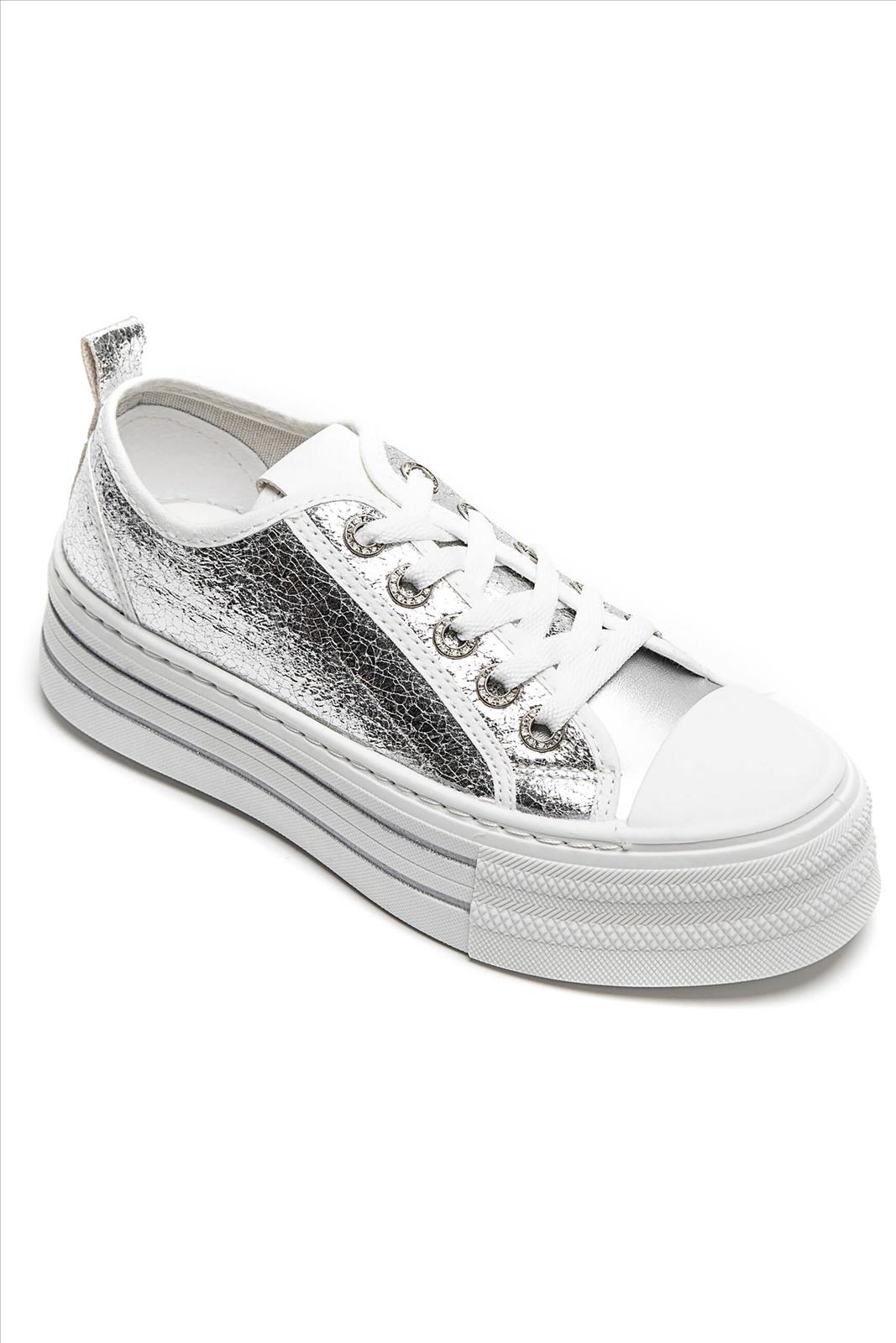 Lujah Shoes (Schuhgrosshandel)