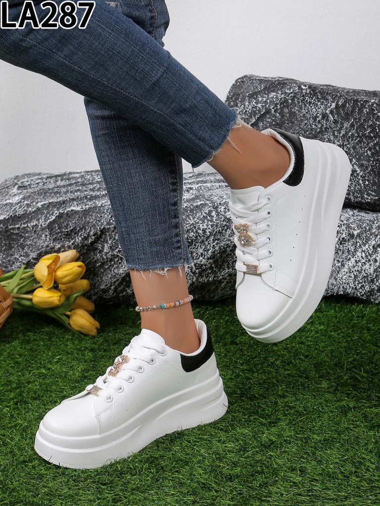Lujah Shoes (Schuhgrosshandel)