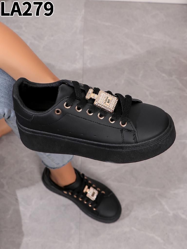 Lujah Shoes (Schuhgrosshandel)