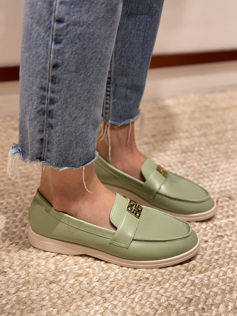 Lujah Shoes (Schuhgrosshandel)