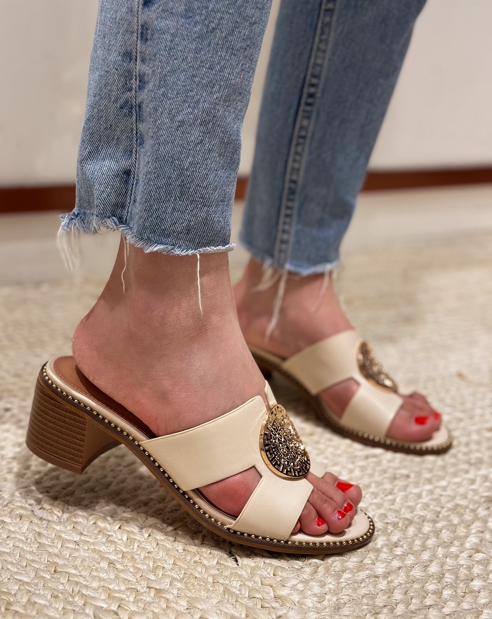 Lujah Shoes (Schuhgrosshandel)
