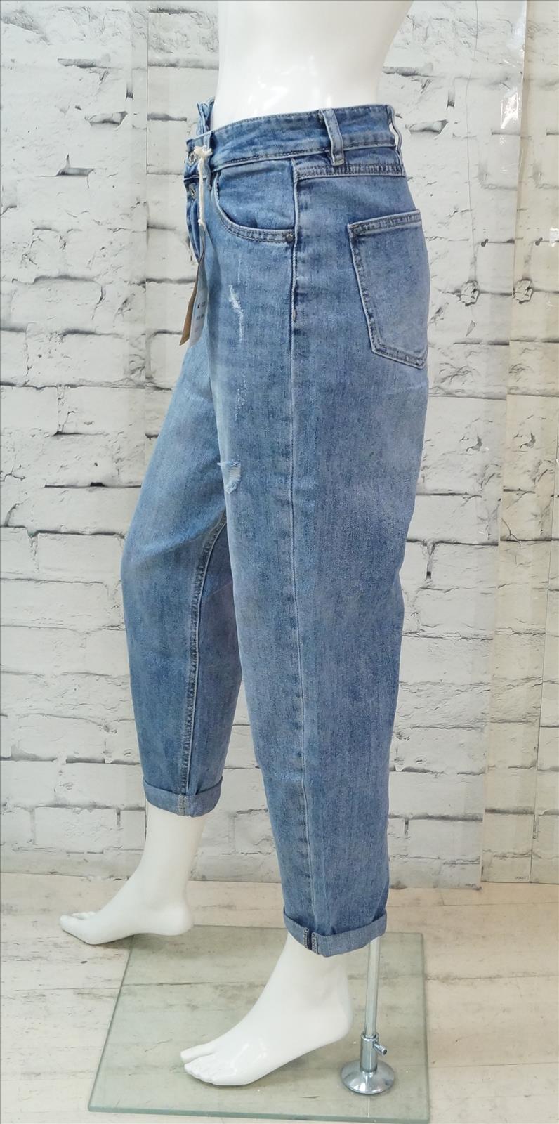 Bhatti Mode GmbH - Young fashion, DOB - Blusen, Hosen Jacken, Jeans, Kleider, Pullover etc.