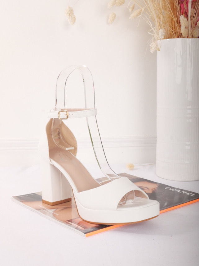 Lujah Shoes (Schuhgrosshandel)