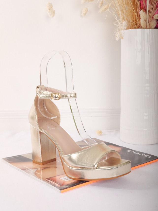 Lujah Shoes (Schuhgrosshandel)