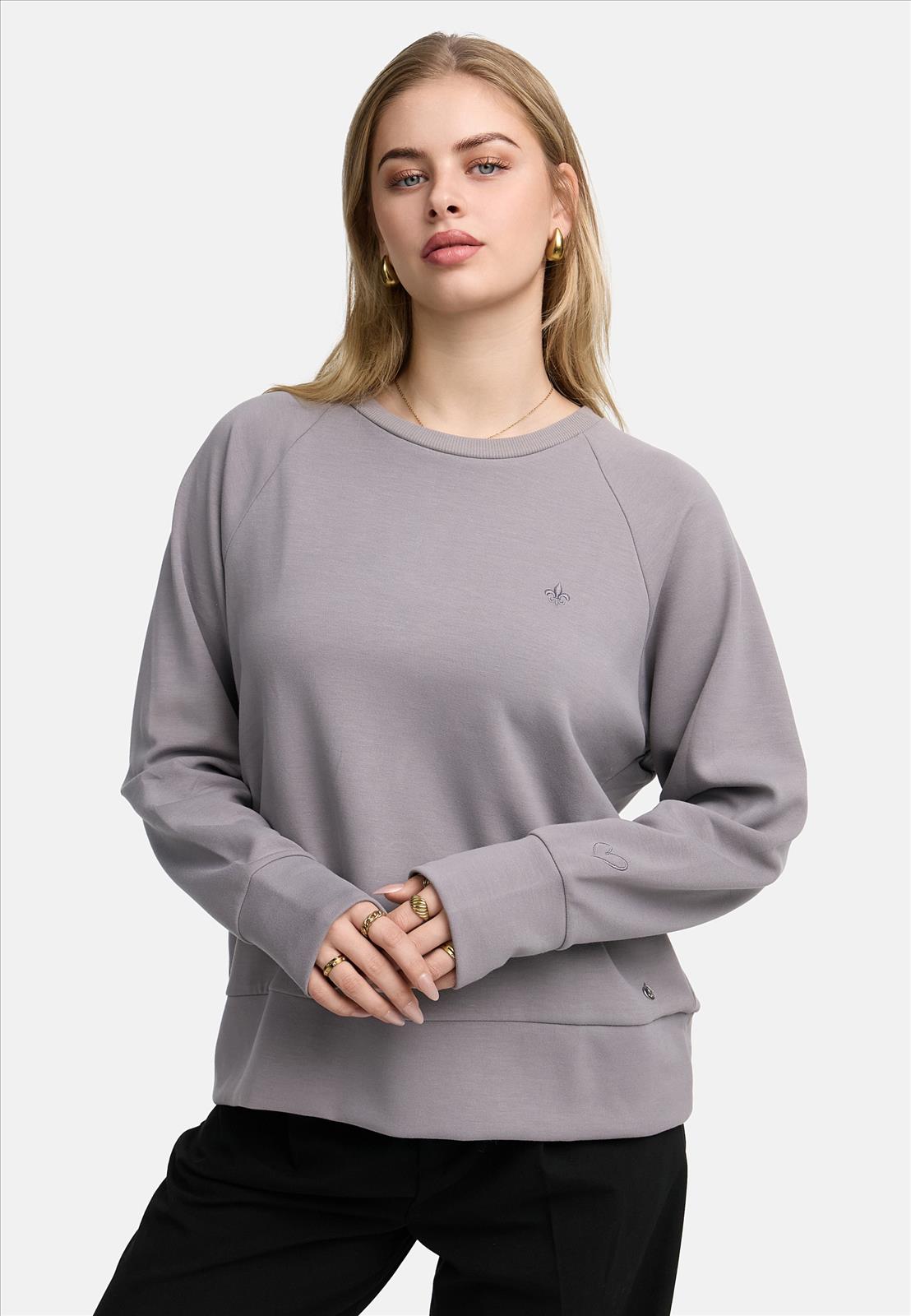 Decay Modevertrieb GmbH - Textilien Grosshandel T-Shirts Jeans