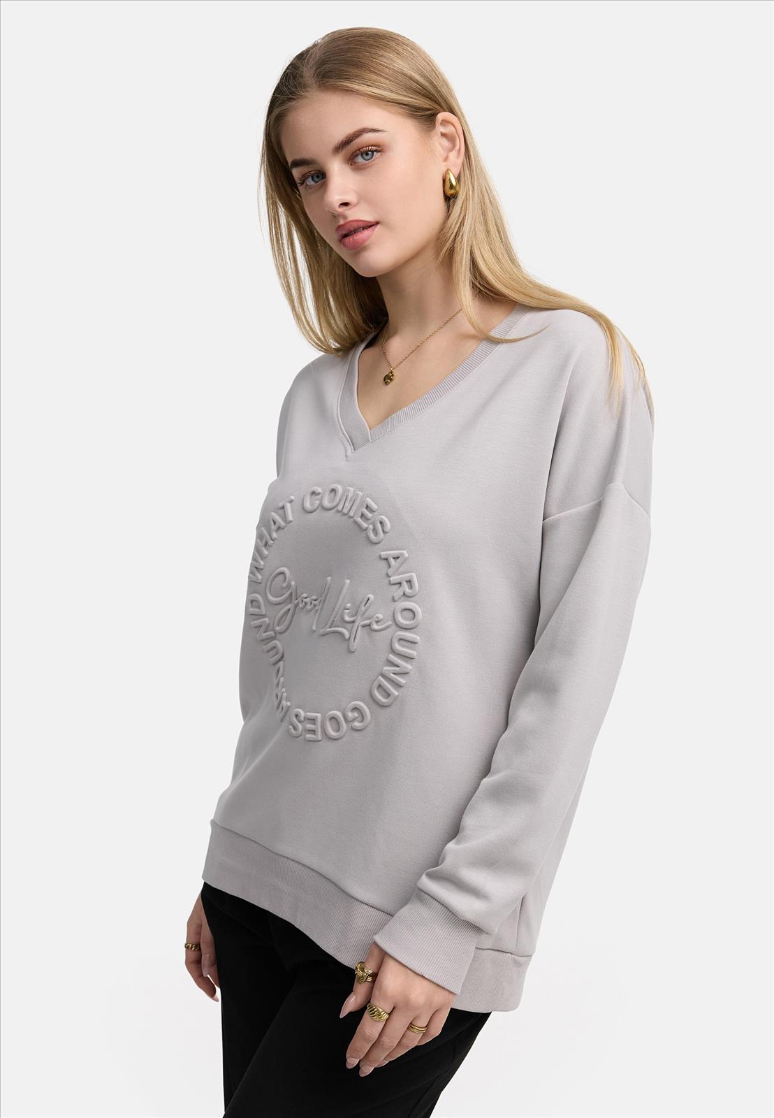 Decay Modevertrieb GmbH - Textilien Grosshandel T-Shirts Jeans