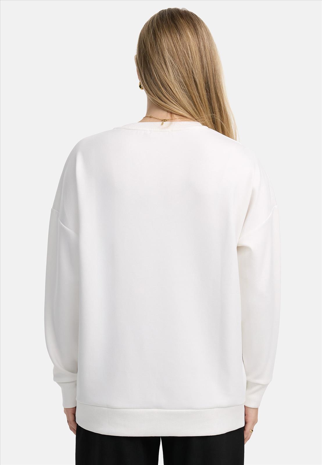 Decay Modevertrieb GmbH - Textilien Grosshandel T-Shirts Jeans