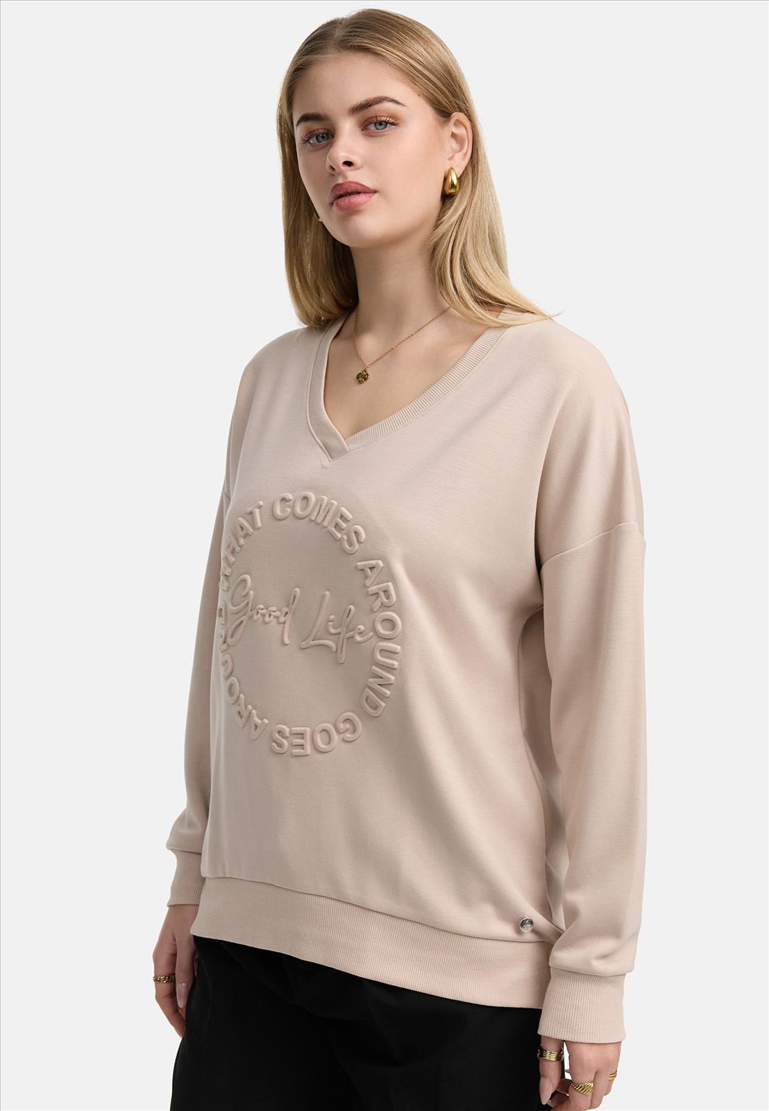 Decay Modevertrieb GmbH - Textilien Grosshandel T-Shirts Jeans