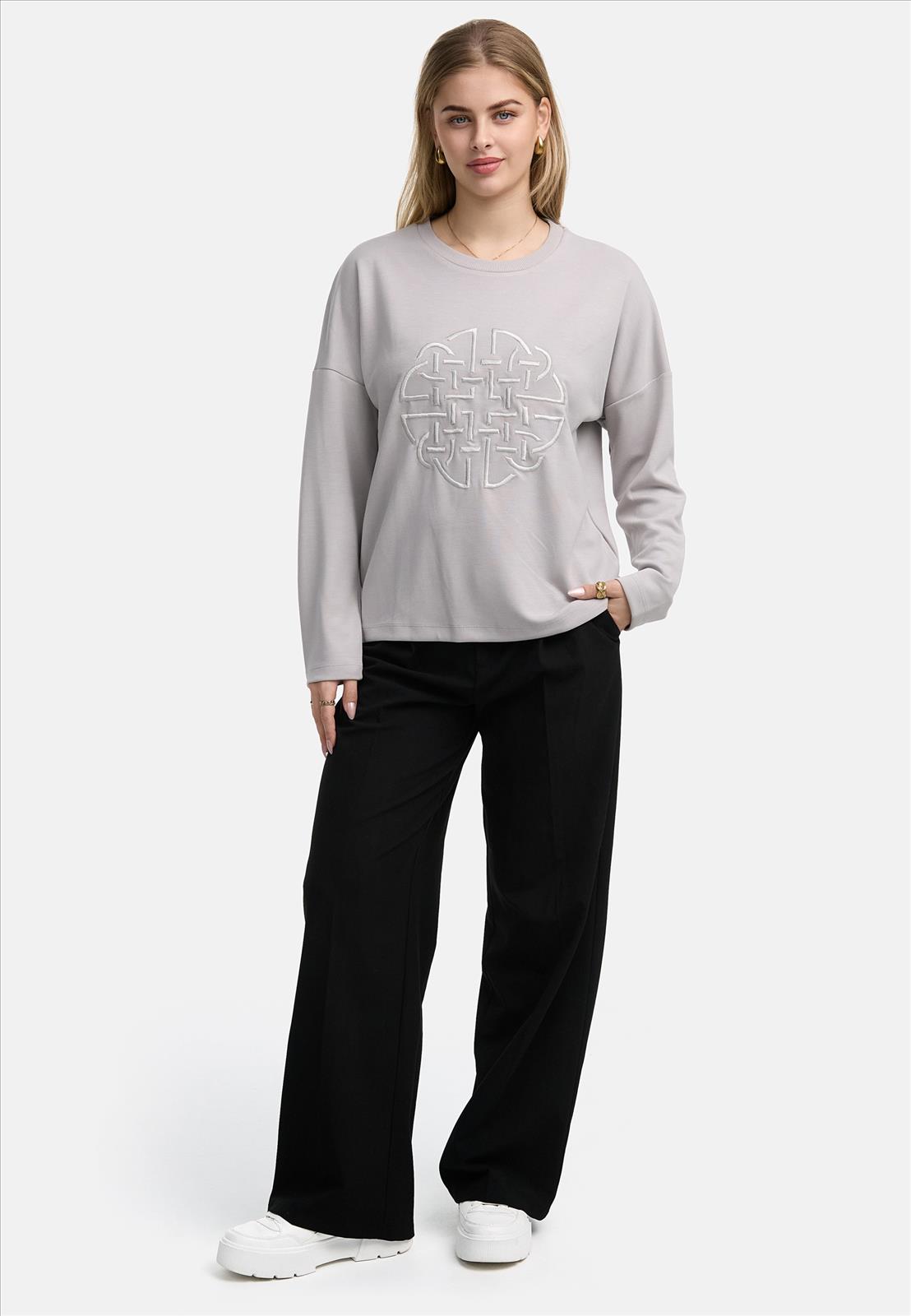 Decay Modevertrieb GmbH - Textilien Grosshandel T-Shirts Jeans