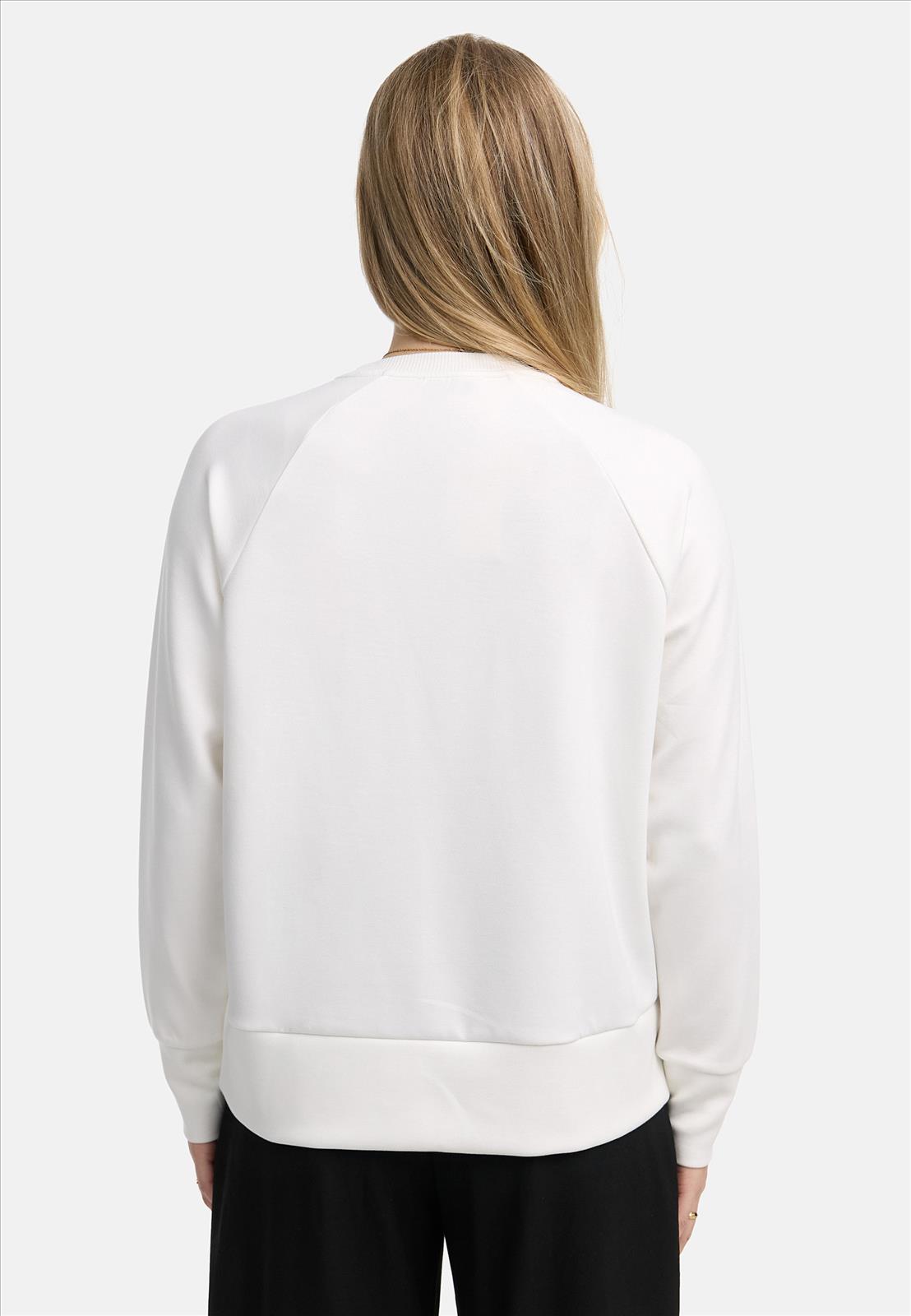 Decay Modevertrieb GmbH - Textilien Grosshandel T-Shirts Jeans