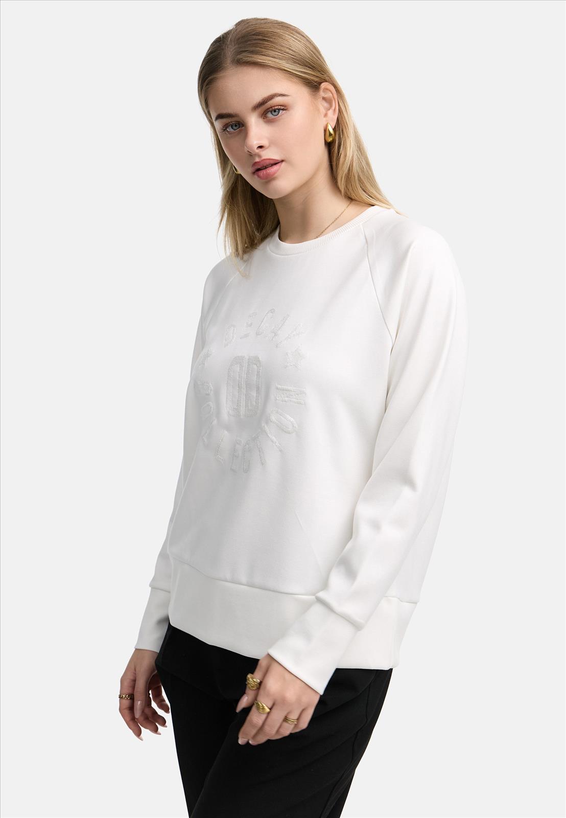 Decay Modevertrieb GmbH - Textilien Grosshandel T-Shirts Jeans