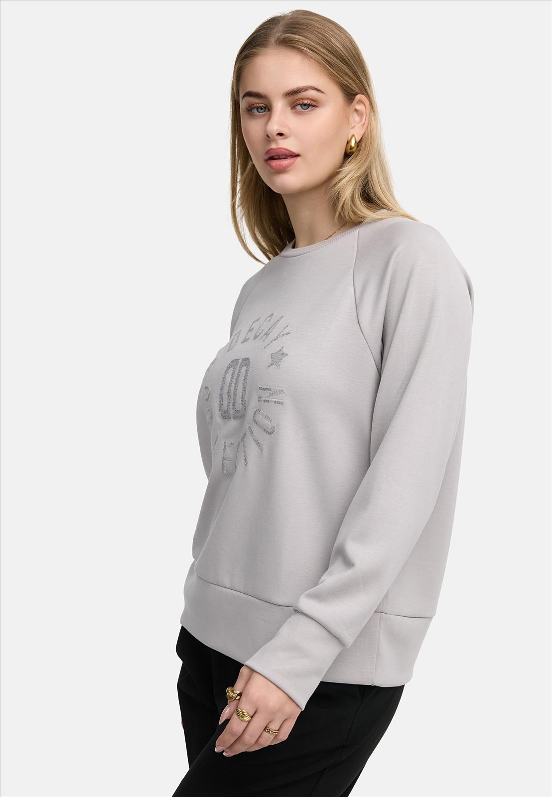 Decay Modevertrieb GmbH - Textilien Grosshandel T-Shirts Jeans