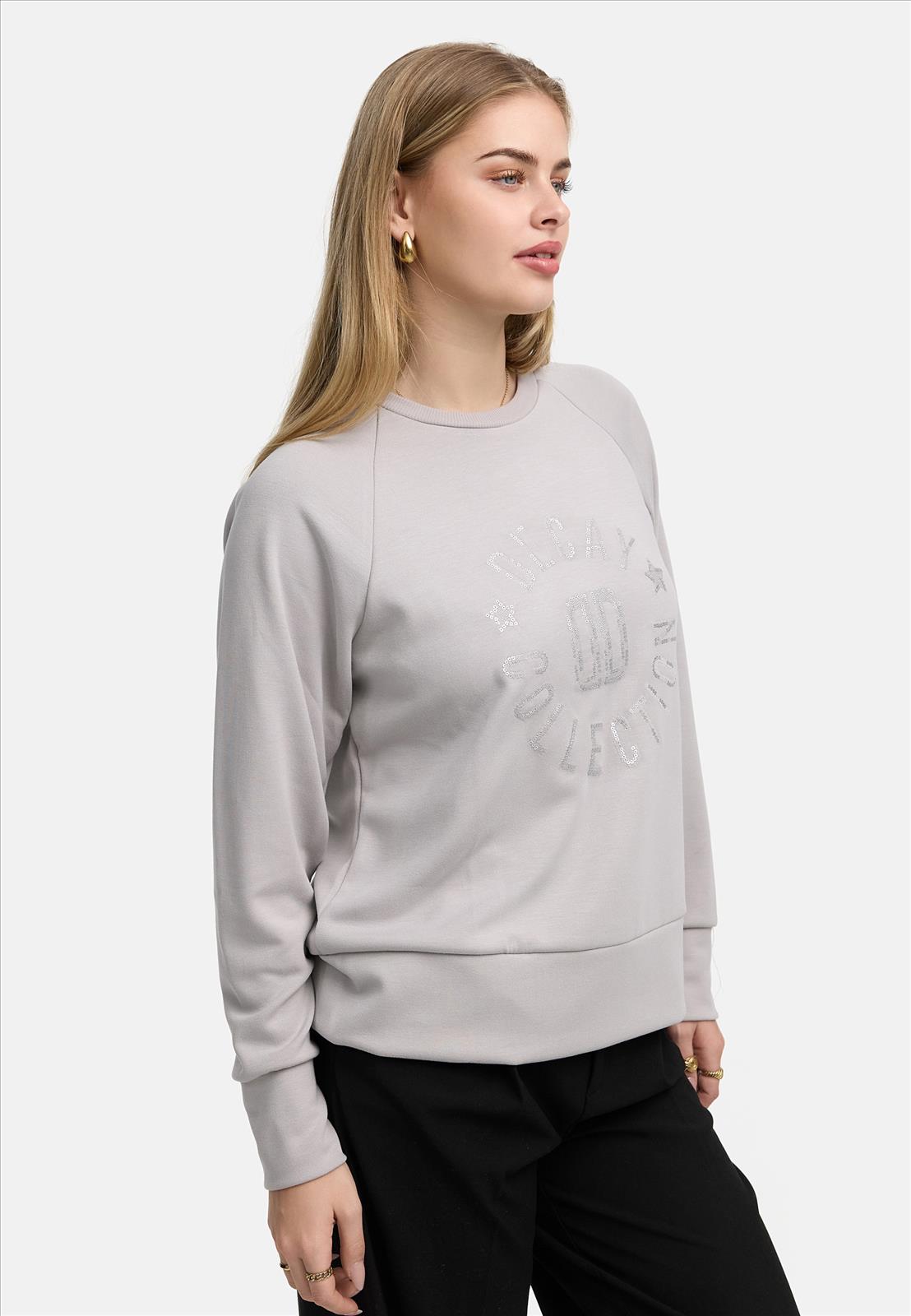 Decay Modevertrieb GmbH - Textilien Grosshandel T-Shirts Jeans