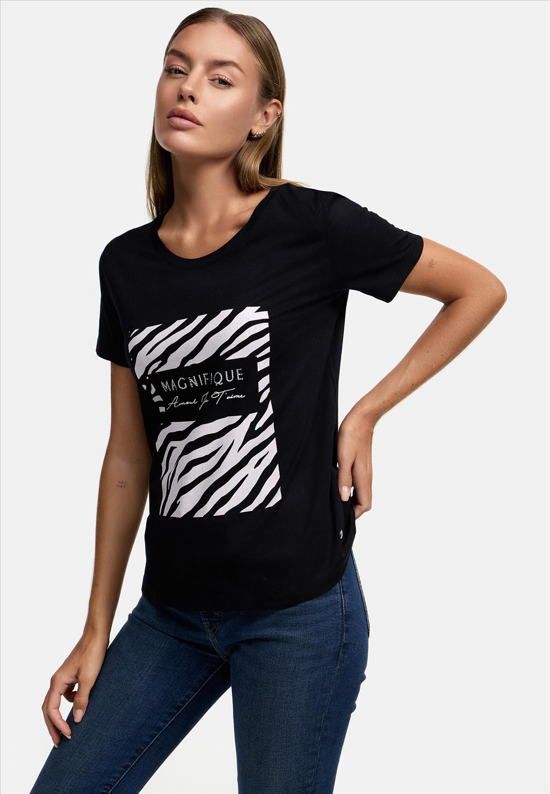 Decay Modevertrieb GmbH - Textilien Grosshandel T-Shirts Jeans