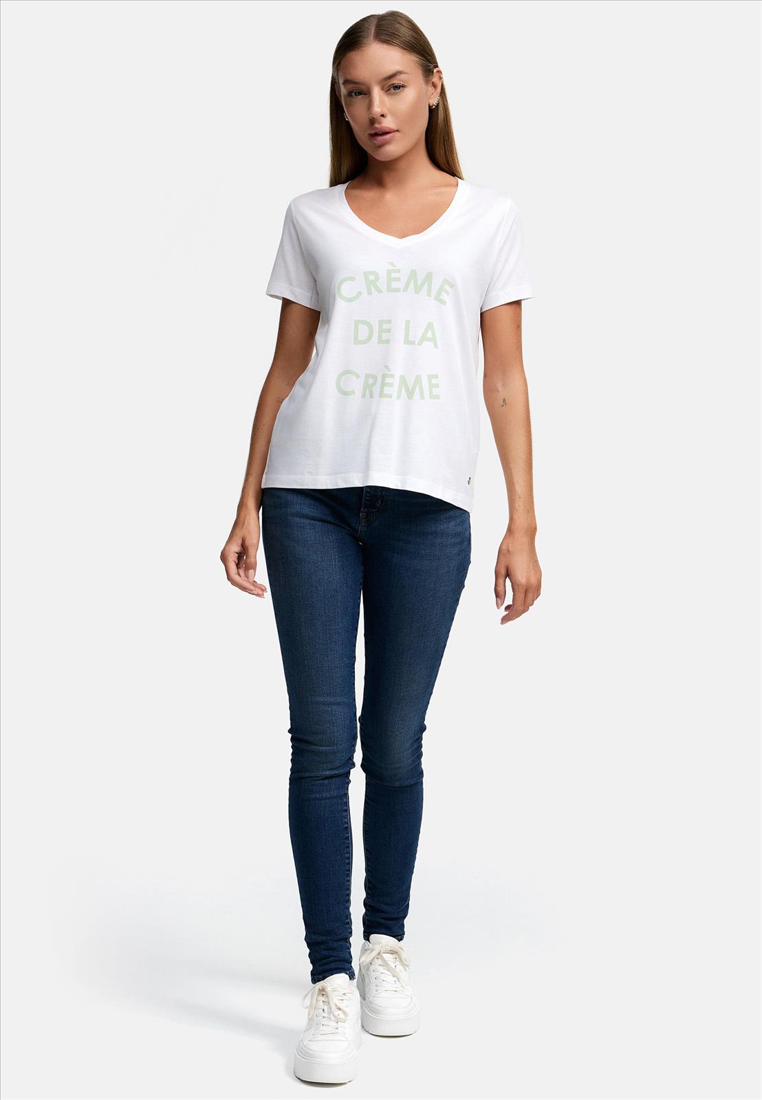 Decay Modevertrieb GmbH - Textilien Grosshandel T-Shirts Jeans