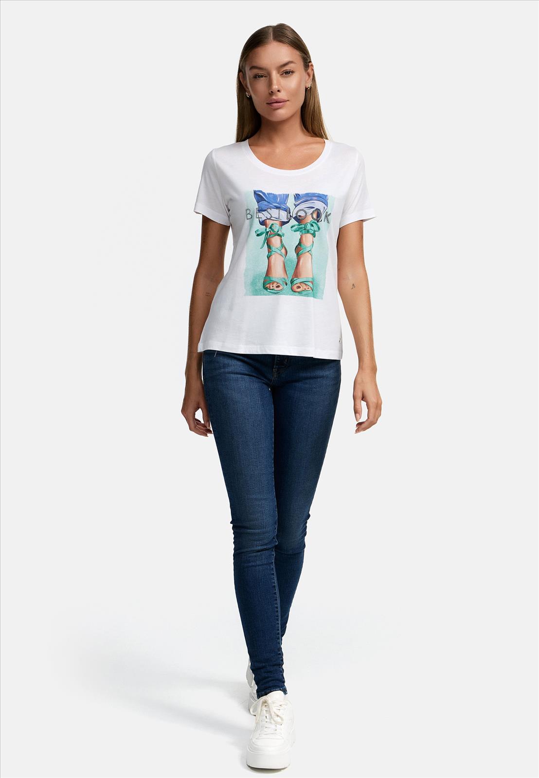 Decay Modevertrieb GmbH - Textilien Grosshandel T-Shirts Jeans