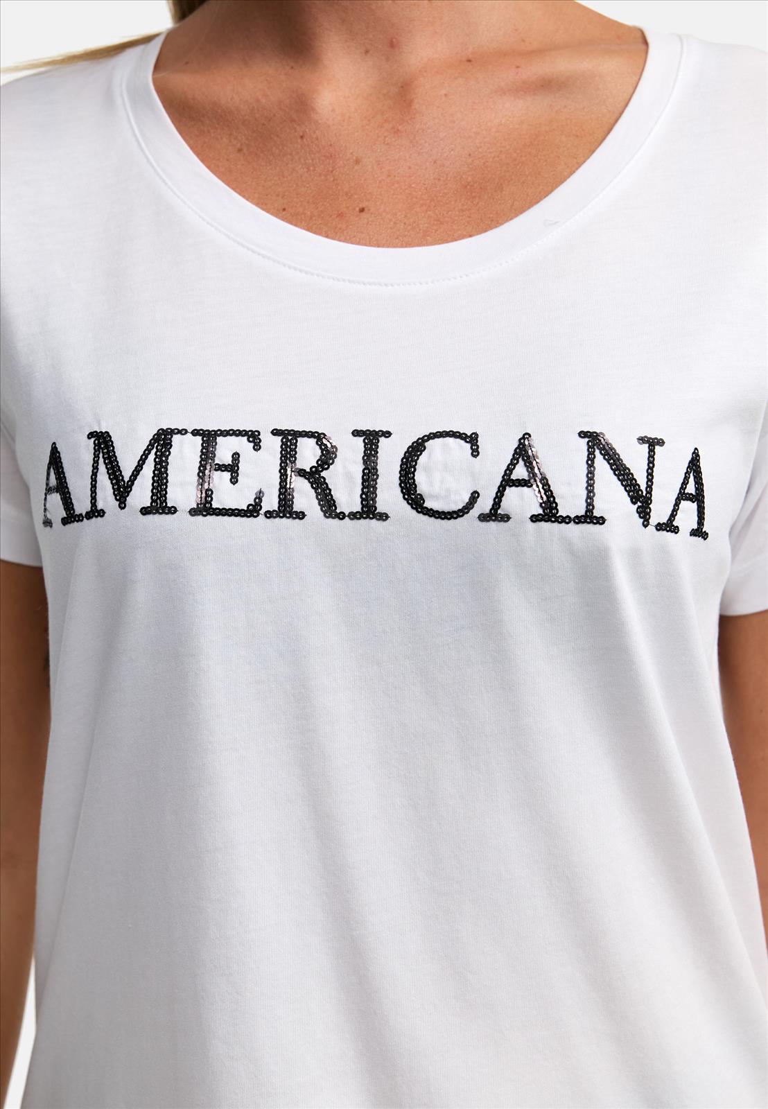 Decay Modevertrieb GmbH - Textilien Grosshandel T-Shirts Jeans