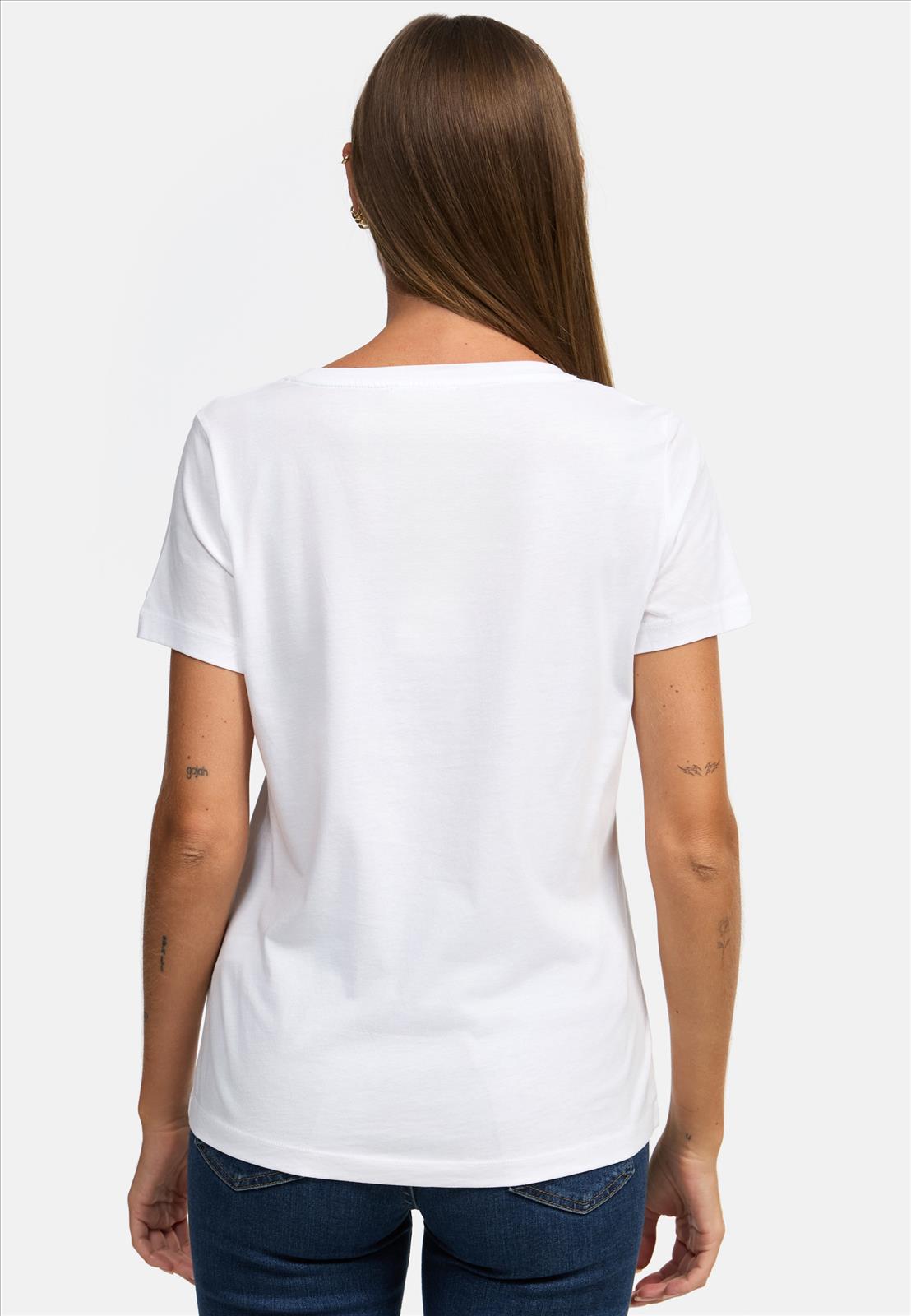 Decay Modevertrieb GmbH - Textilien Grosshandel T-Shirts Jeans