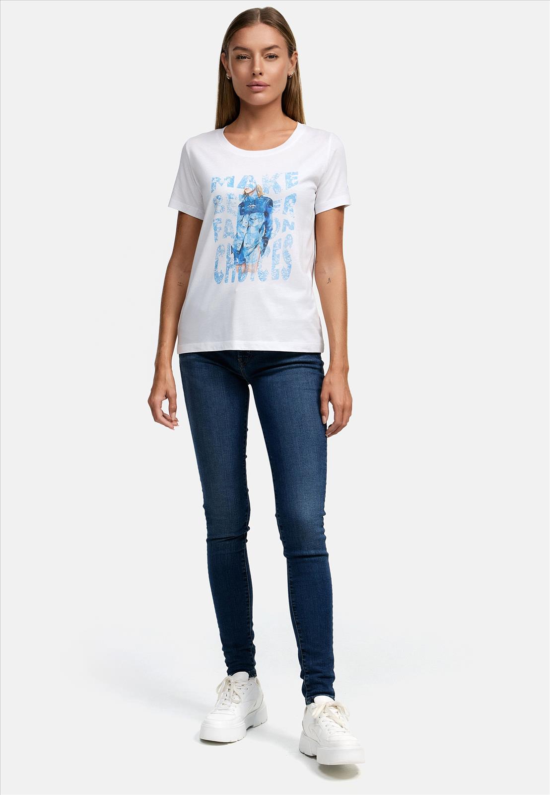 Decay Modevertrieb GmbH - Textilien Grosshandel T-Shirts Jeans