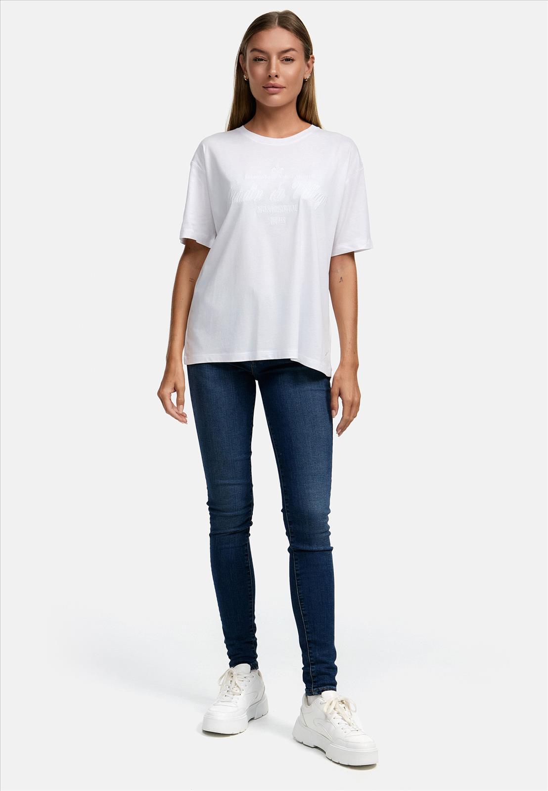 Decay Modevertrieb GmbH - Textilien Grosshandel T-Shirts Jeans