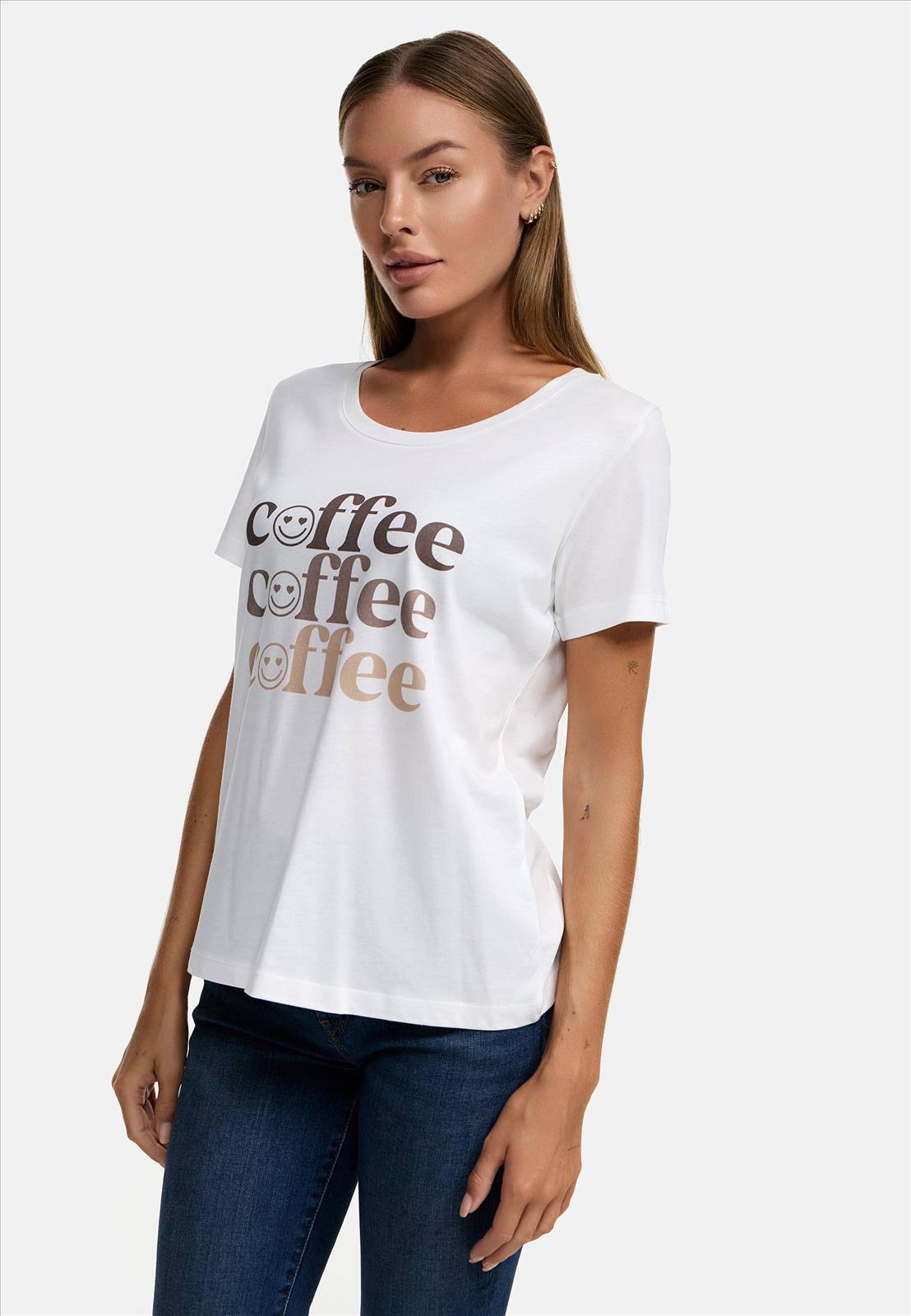 Decay Modevertrieb GmbH - Textilien Grosshandel T-Shirts Jeans